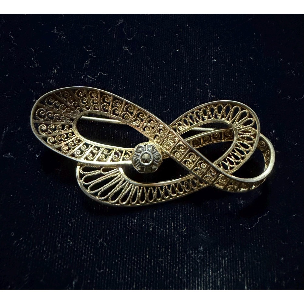Vintage 800 Silver Filigree Modernist Bow Pin Marcasite Accents